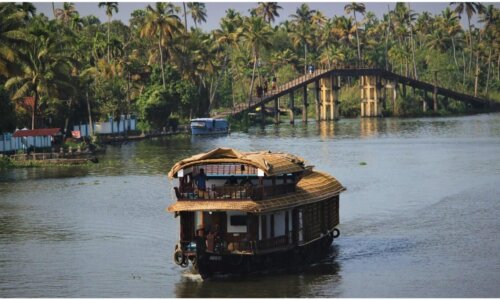 Houseboat Cruise Alleppey Backwaters Kerala
