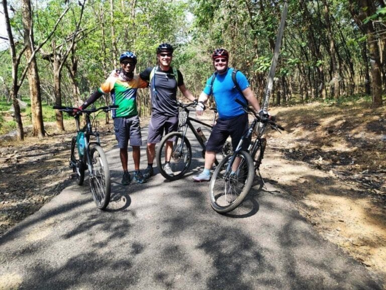 Cycling from Kochi to Athirappilly