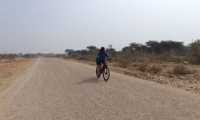 Cycling to Jaisalmer